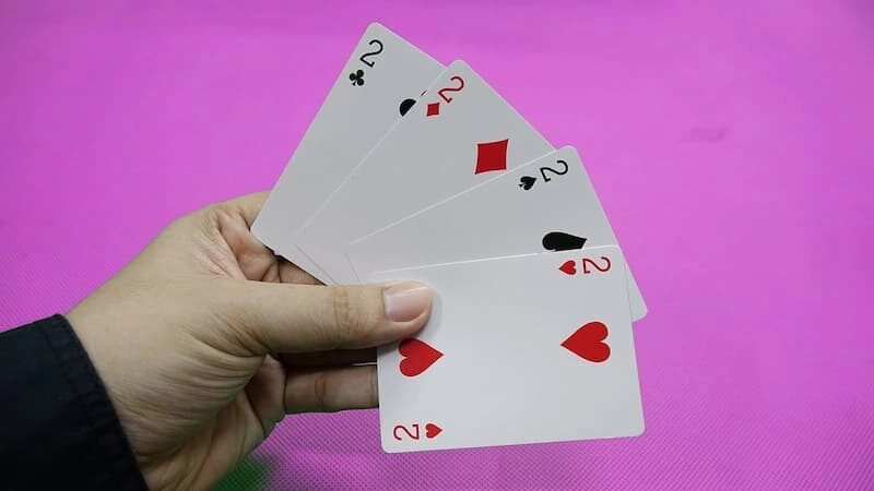 Đôi heo được dùng để chặn đối thủ 